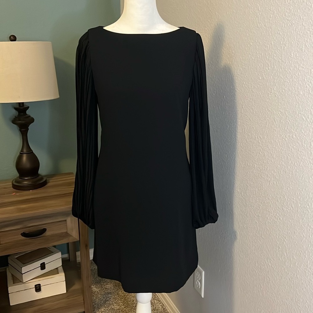 WHBM Black Pleated Sleeve Shift Dress Size 00
